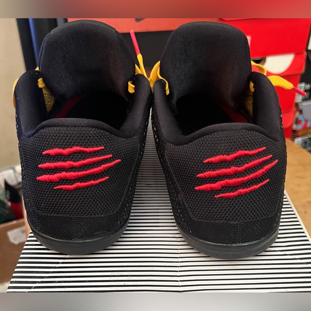 Kobe Xi Elite Low Bruce Lee - Gem